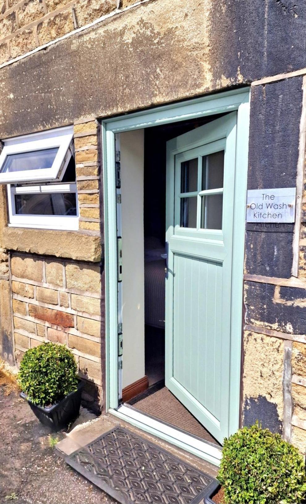 The Old Wash Kitchen - Charming Character Cottage In Holmfirth, Yorkshire Eksteriør bilde