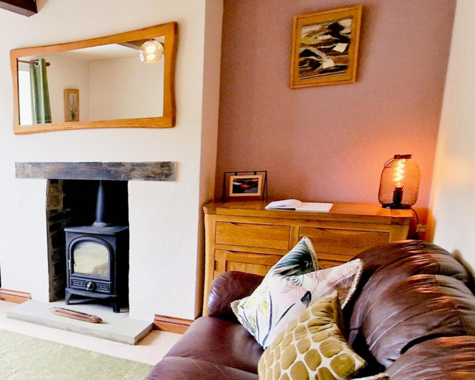 The Old Wash Kitchen - Charming Character Cottage In Holmfirth, Yorkshire Eksteriør bilde